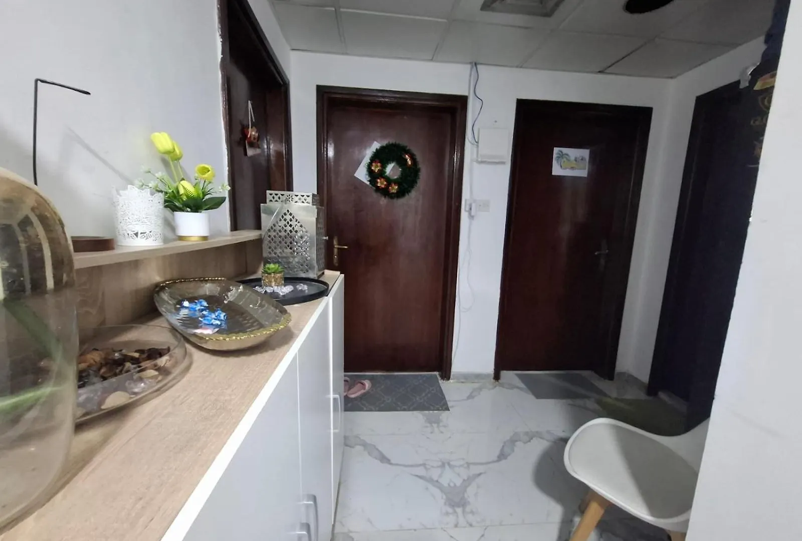 Affordable Room With 2 Beds Shared Toilet Abu Dhabi 0*,