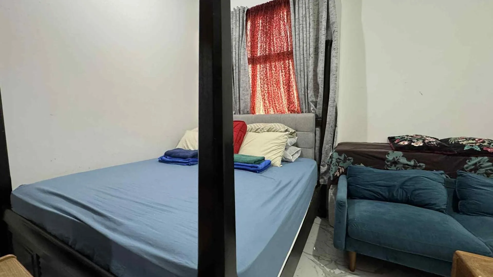 Affordable Room With 2 Beds Shared Toilet Abu Dhabi 0*,  Verenigde Arabische Emiraten
